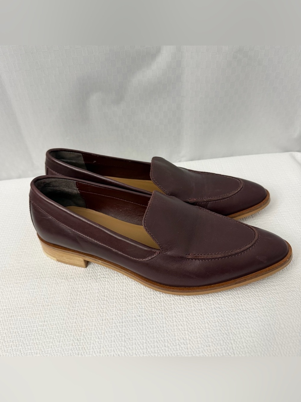 Everlane The Modern Loafer Burgundy Size 8.5 Leather Pointed Toe Minimalist